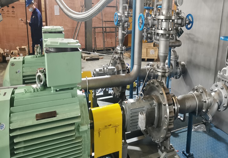 某客户水站成套装用泵出厂前调试